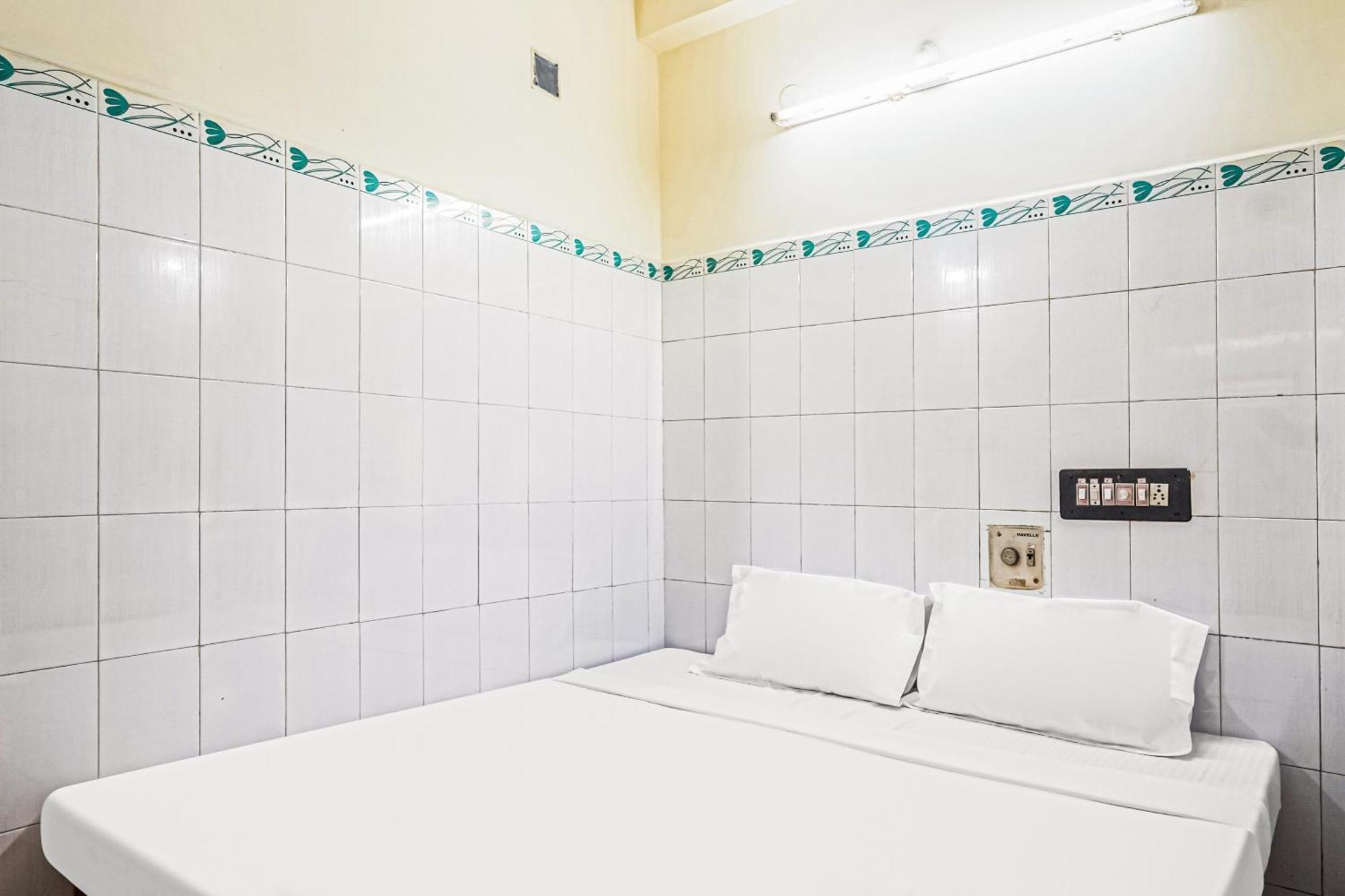 Hotel Spot On Venkata Sai Residency Tirupati Zewnętrze zdjęcie