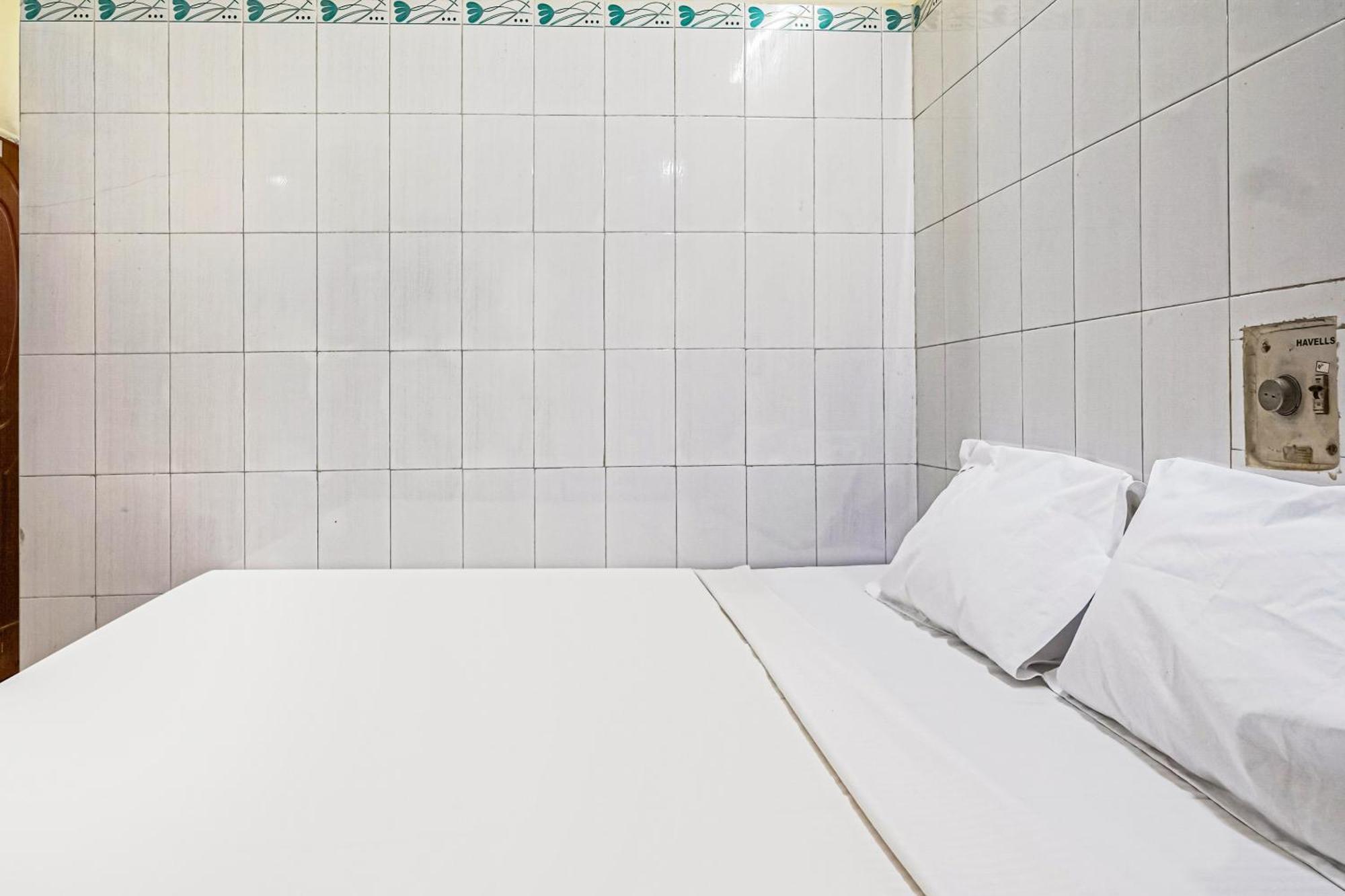 Hotel Spot On Venkata Sai Residency Tirupati Zewnętrze zdjęcie
