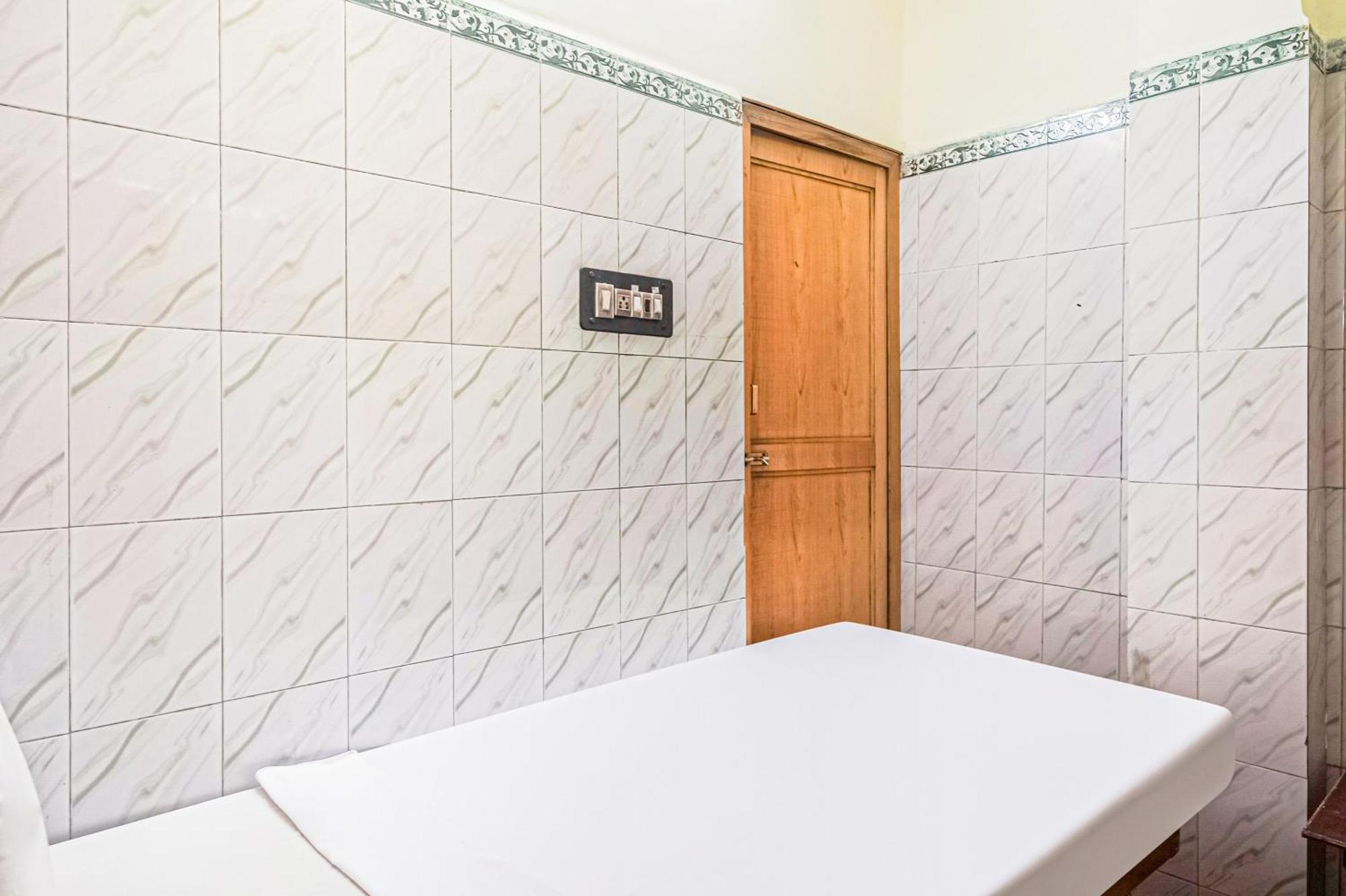 Hotel Spot On Venkata Sai Residency Tirupati Zewnętrze zdjęcie